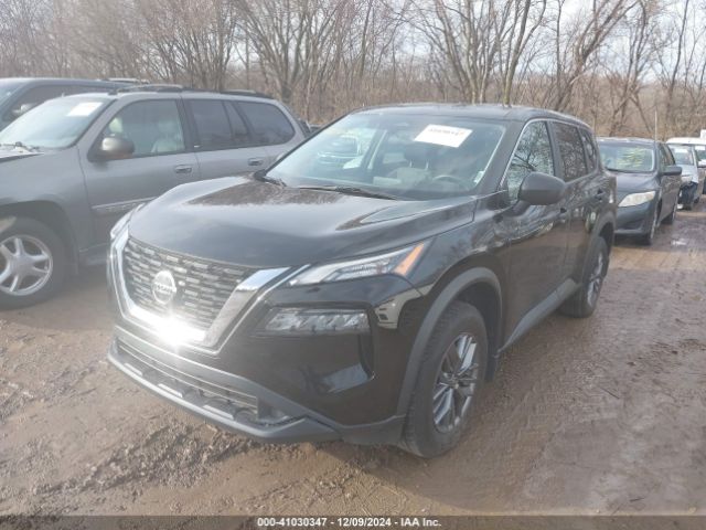 5N1AT3AB3MC848435 Nissan Rogue S Intelligent Awd