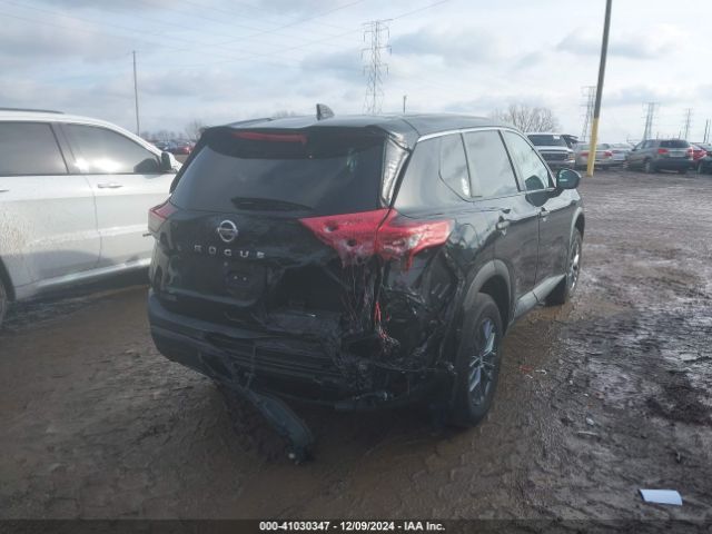 5N1AT3AB3MC848435 Nissan Rogue S Intelligent Awd