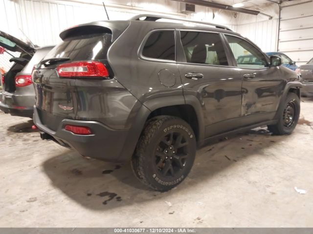 1C4PJMBS2HW622223 Jeep Cherokee Trailhawk 4x4