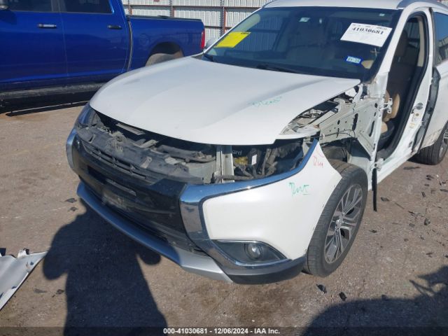 JA4AD3A39JZ010200 Mitsubishi Outlander Sel