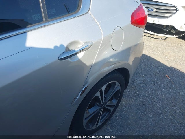 KIA FORTE EX 2014 KNAFZ4A88E5077864 Image 15