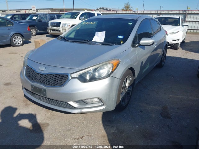 KIA FORTE EX 2014 KNAFZ4A88E5077864 Image 2