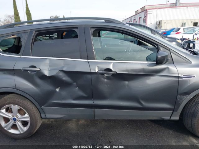 1FMCU9G95GUB83436 Ford ESCAPE SE
