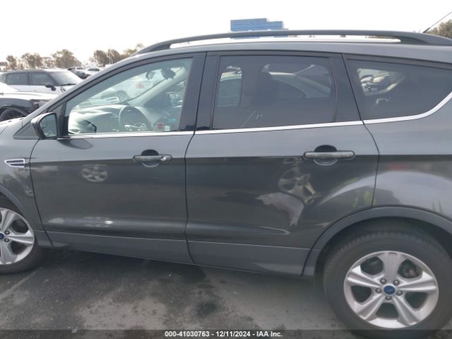 1FMCU9G95GUB83436 Ford ESCAPE SE