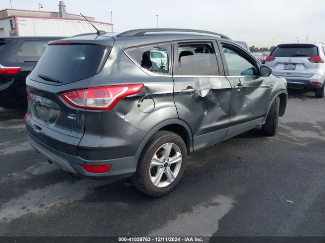1FMCU9G95GUB83436 Ford ESCAPE SE