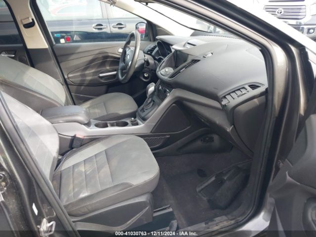1FMCU9G95GUB83436 Ford ESCAPE SE