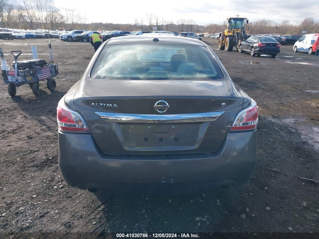 Nissan Altima 2.5 S 2015 1N4AL3AP1FC412336 Image 16