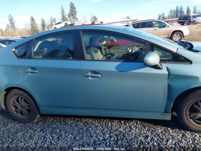 JTDKN3DU3E1735906 Toyota Prius Four