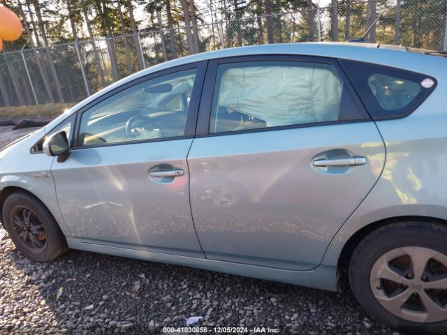 JTDKN3DU3E1735906 Toyota Prius Four