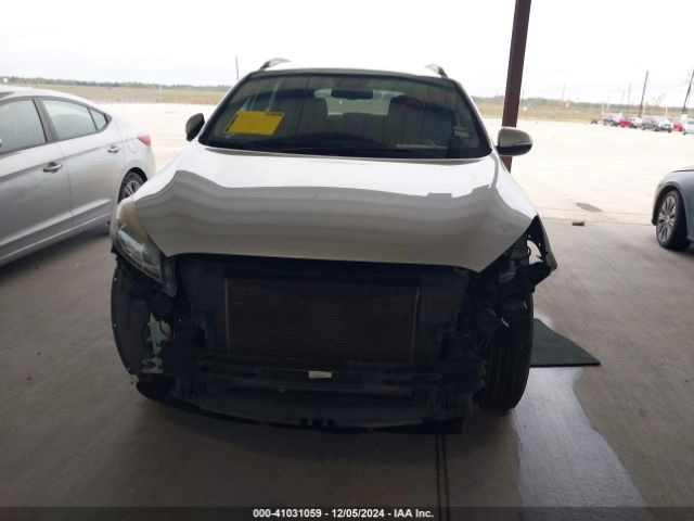 5XYPG4A55JG360565 KIA Sorento 3.3l Lx
