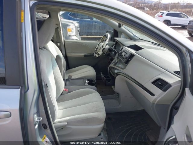 5TDKK3DC1ES520463 Toyota Sienna Le V6 8 Passenger