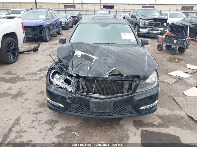 WDDGF8AB0EG235224 Mercedes-Benz C 300 Luxury 4matic/sport 4matic