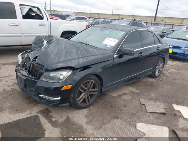 WDDGF8AB0EG235224 Mercedes-Benz C 300 Luxury 4matic/sport 4matic