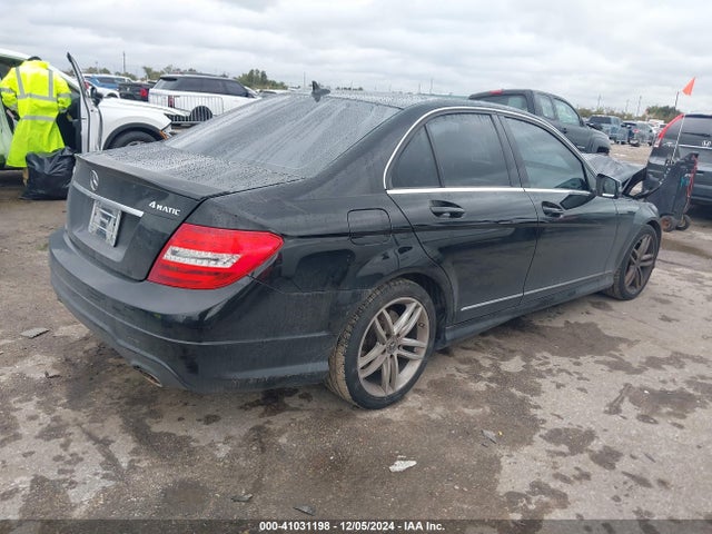 WDDGF8AB0EG235224 Mercedes-Benz C 300 Luxury 4matic/sport 4matic