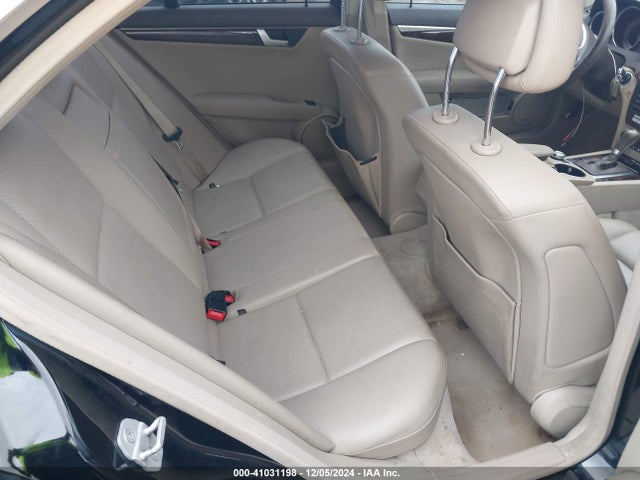 WDDGF8AB0EG235224 Mercedes-Benz C 300 Luxury 4matic/sport 4matic