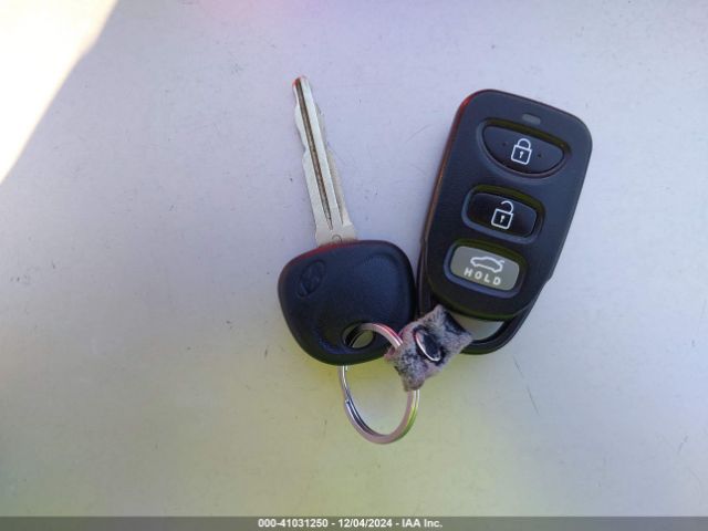 5NPD84LF4KH424627 Hyundai ELANTRA SEL