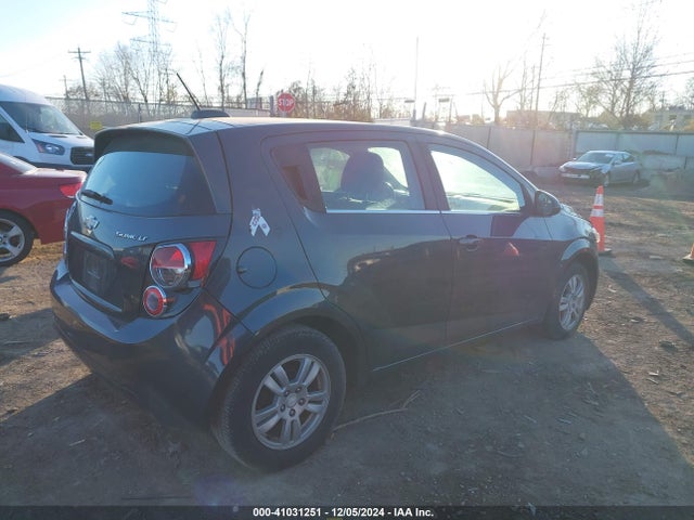 Chevrolet Sonic Lt Auto 2016 1G1JC6SH7G4134324 Image 4