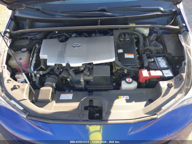 JTDKBRFU3J3581916 Toyota Prius Two