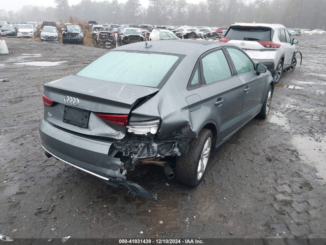 2017 AUDI A3 WAUB8GFF4H1025475 Photo 5