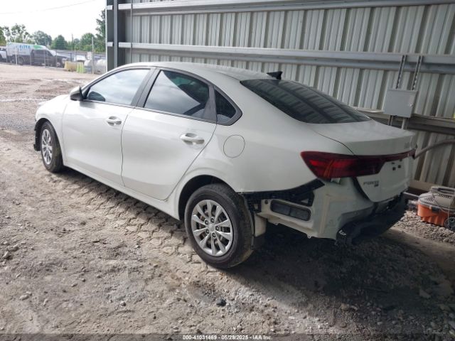 3KPF24AD2NE430219 KIA FORTE FE
