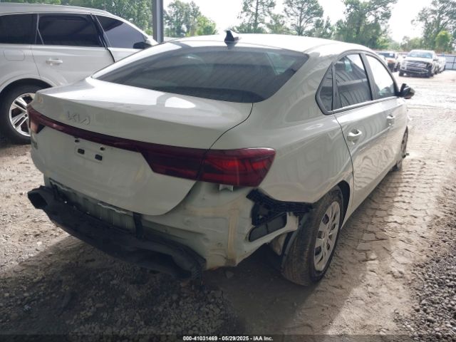 3KPF24AD2NE430219 KIA FORTE FE