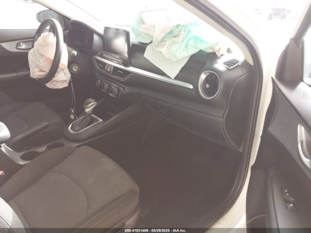 3KPF24AD2NE430219 KIA FORTE FE