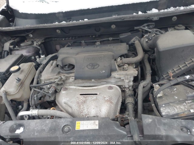 Toyota RAV4 LE 2018 2T3BFREV5JW788982 Image 10
