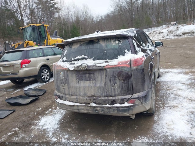 Toyota RAV4 LE 2018 2T3BFREV5JW788982 Image 16