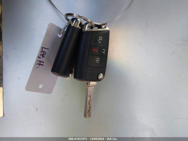 WVWKP7AU2GW913476 Volkswagen E-golf Se