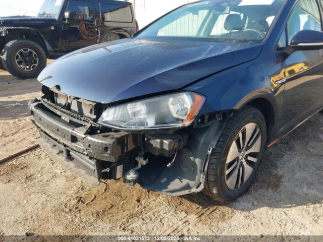 WVWKP7AU2GW913476 Volkswagen E-golf Se