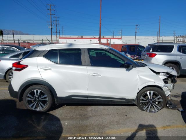 3N1CP5DV5LL536013 Nissan Kicks Sr Xtronic Cvt