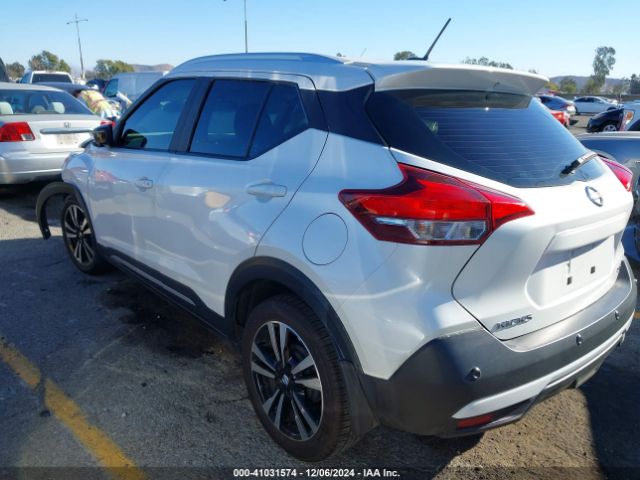 3N1CP5DV5LL536013 Nissan Kicks Sr Xtronic Cvt