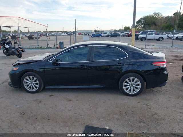 Toyota CAMRY LE 2018 4T1B11HK0JU074011 Image 15