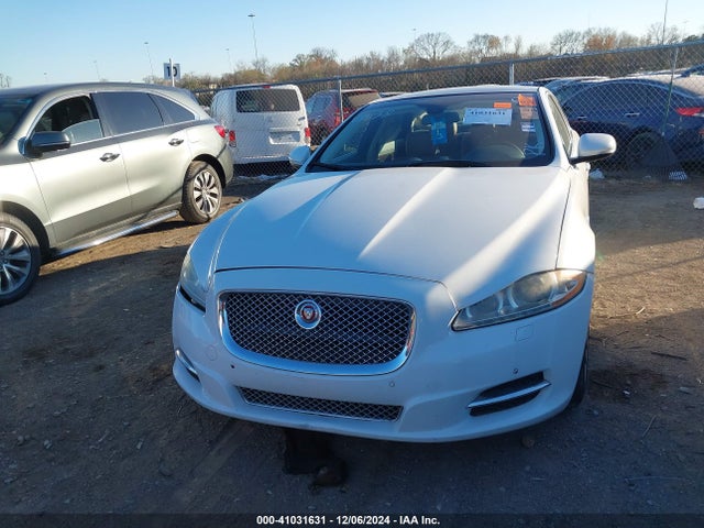 SAJWA2GZ7F8V81158 Jaguar XJ