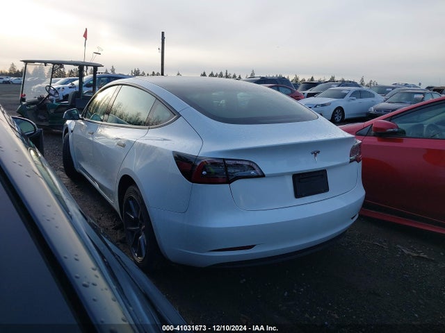 2023 TESLA MODEL 3 5YJ3E1EA2PF474243 Photo 2