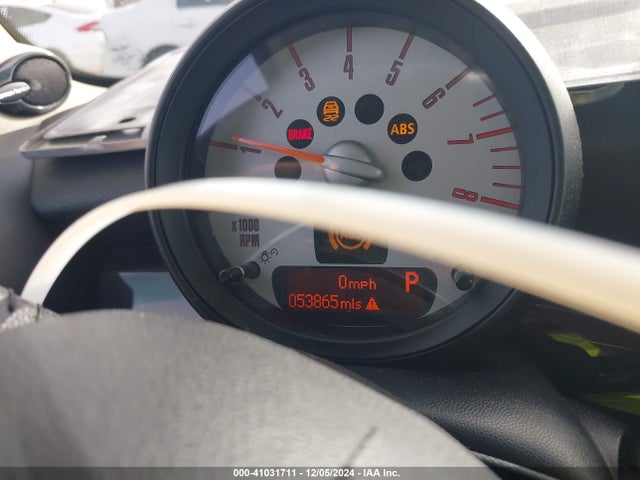 2011 MINI COOPER WMWSU3C55BT096938 Photo 6