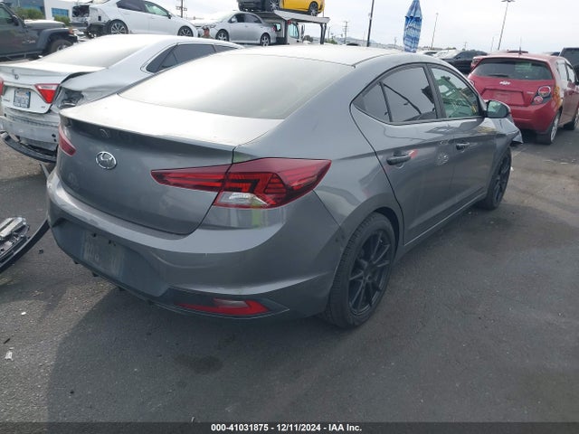 Hyundai ELANTRA SE 2019 5NPD74LF5KH401358 Image 13