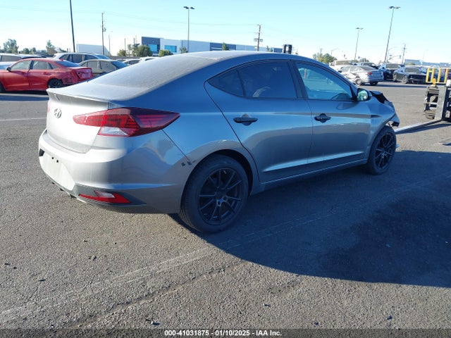 Hyundai ELANTRA SE 2019 5NPD74LF5KH401358 Image 4