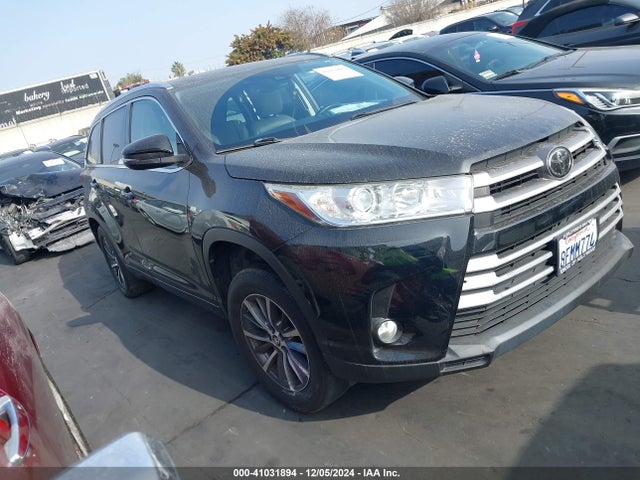2018 5TDKZRFH5JS534786 main image
