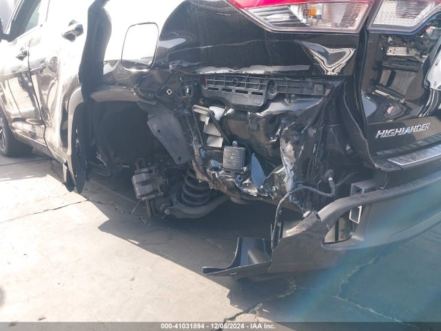 Toyota Highlander Xle 2018 5TDKZRFH5JS534786 Image 6