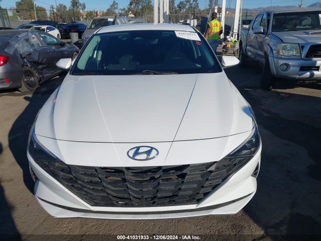 Hyundai ELANTRA SEL 2022 5NPLM4AG2NH079637 Image 13