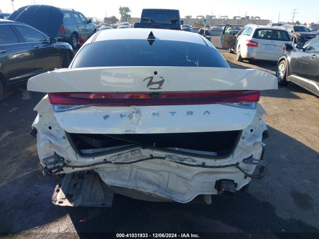 Hyundai ELANTRA SEL 2022 5NPLM4AG2NH079637 Image 17