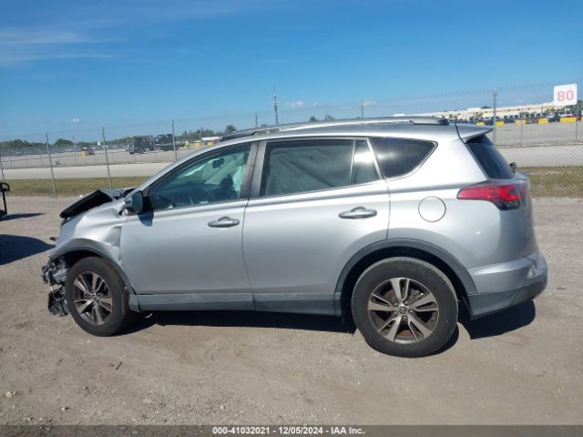 2T3WFREV0JW466249 Toyota Rav4 Adventure/xle