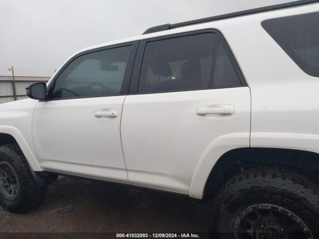 JTEBU5JR2E5188372 Toyota 4RUNNER SR5