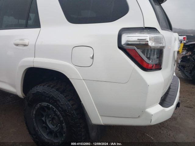JTEBU5JR2E5188372 Toyota 4RUNNER SR5