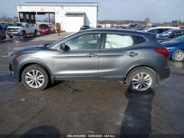 JN1BJ1CR5JW294051 Nissan Rogue Sport Sv