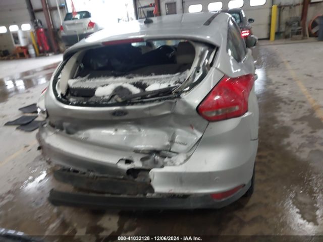 1FADP3N25JL261736 Ford Focus Titanium