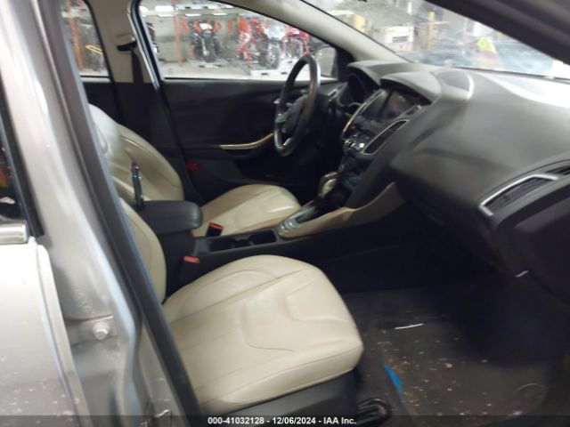1FADP3N25JL261736 Ford Focus Titanium
