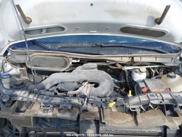 1FTYR2YM2JKA55499 Ford Transit-250