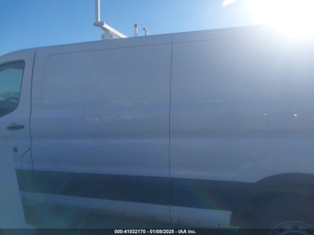 1FTYR2YM2JKA55499 Ford Transit-250